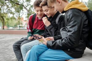 vriendschap middelbare school jungle